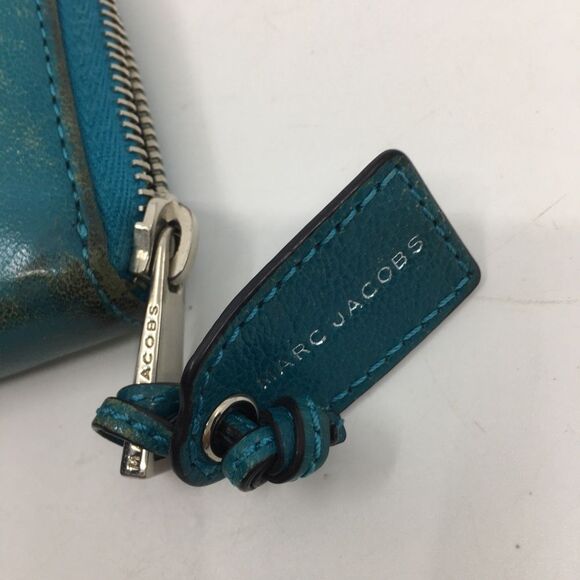 Marc Jacobs teal blue leather project wallet. **FLAWED** - Picture 15 of 16